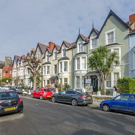 Welsh Cosy Apartments Llandudno Buitenkant foto